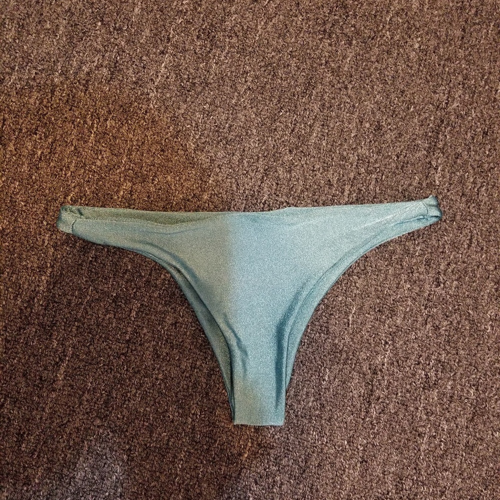 Mikoh Kini Bottoms. Good condition.